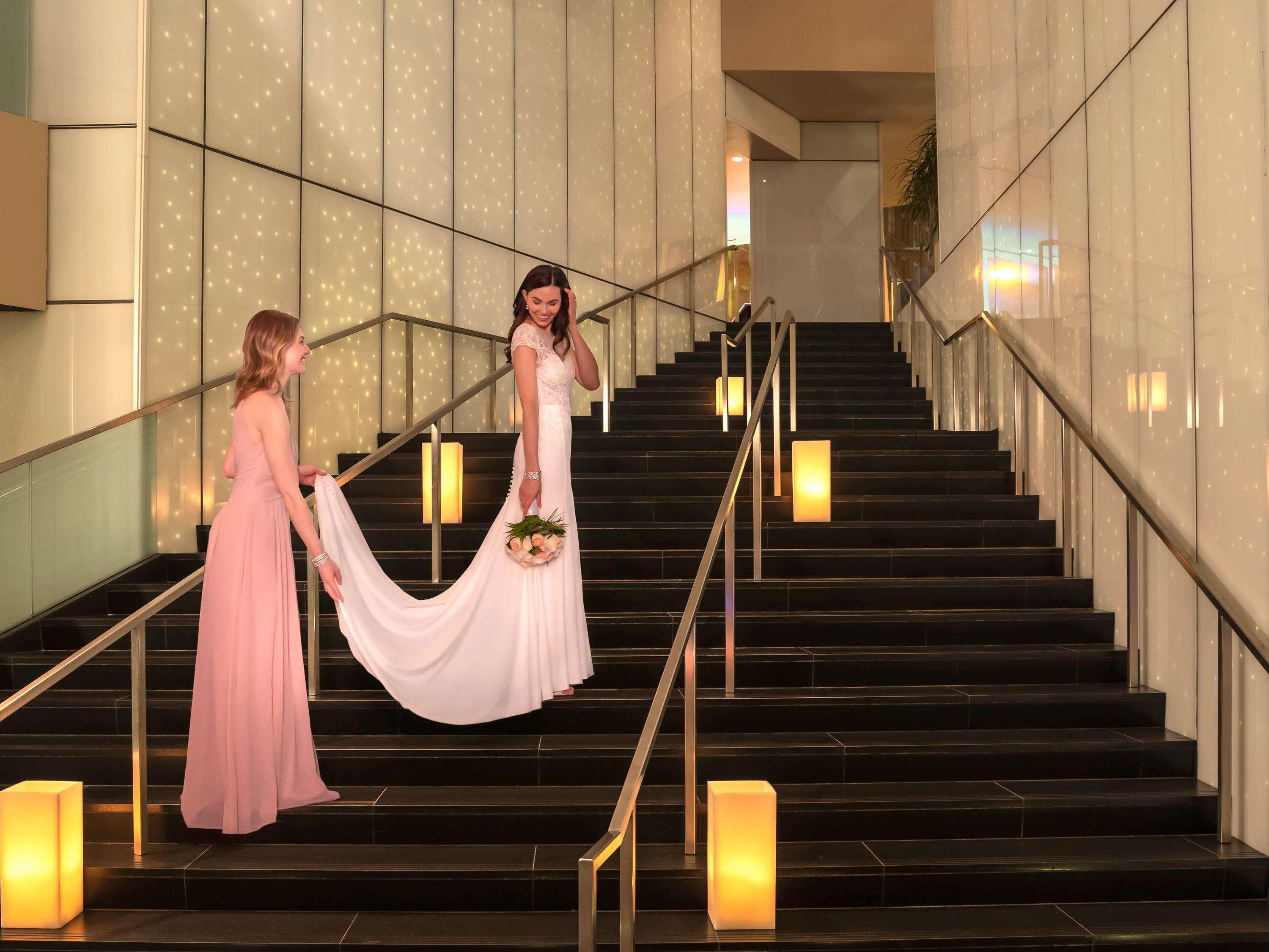 โซฟีเทล ชิคาโก้ แมกนิฟิเซนส์ ไมล์ Hotel ภายนอก รูปภาพ Wedding at the hotel