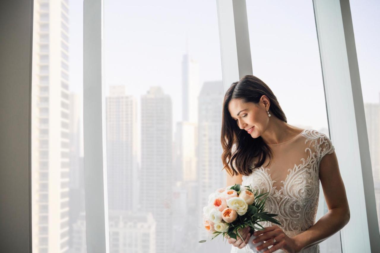 โซฟีเทล ชิคาโก้ แมกนิฟิเซนส์ ไมล์ Hotel ภายนอก รูปภาพ Wedding at One World Trade Center